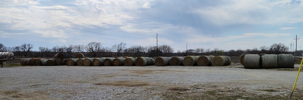 Hay Bales 600