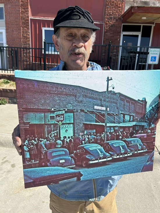 Man with old Unadilla photo 550