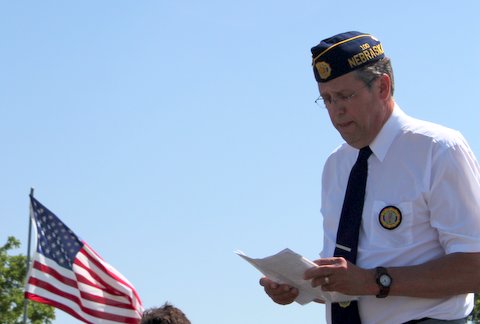 Bob making_speech_at_Unadilla_Cemetery_2012