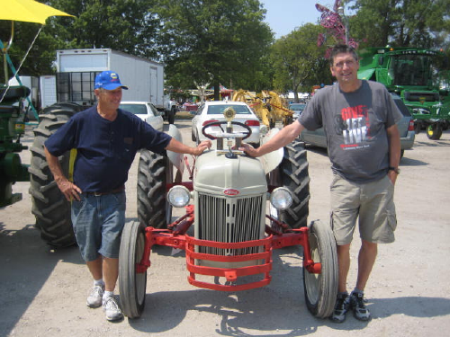 Chuck Bjork__Bob_Wilhelm_and_the_trophy